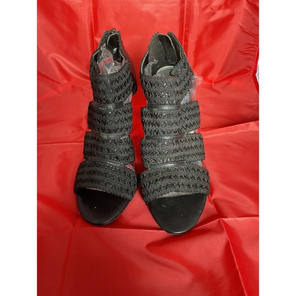 LimeLight Simone Crochet Look Strappy Heel Sz 11 Back Zip - Picture 2 of 8